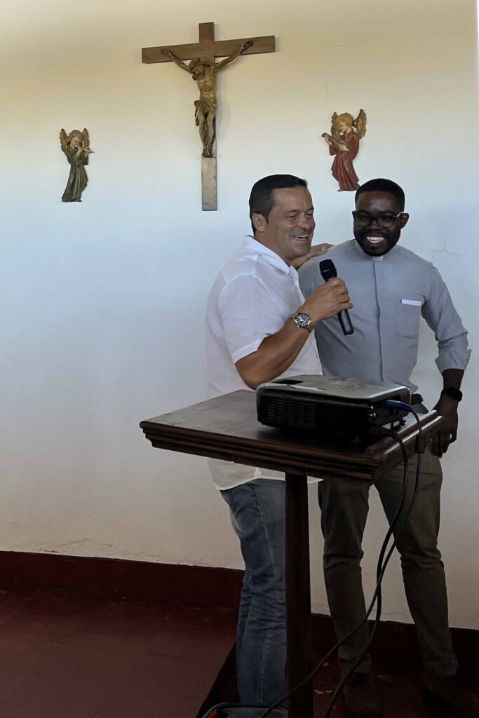 Gonçalo Vieira, Presidente da JF Pontével e Pe. Magney Silveira